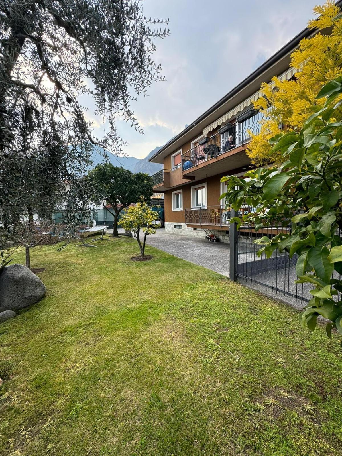 Oma Margareta Apartment Limone sul Garda Exterior photo